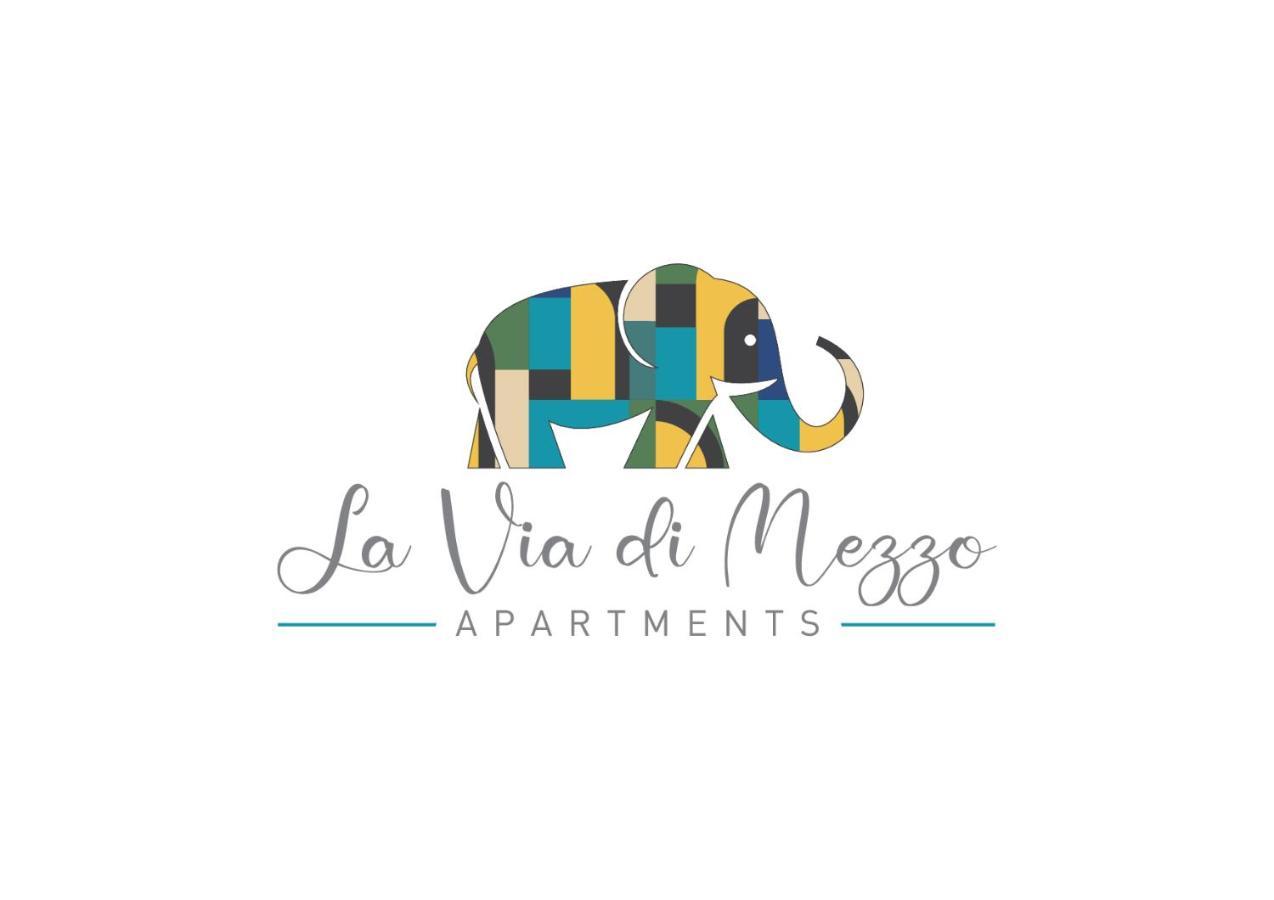 카타니아 La Via Di Mezzo 아파트 외부 사진